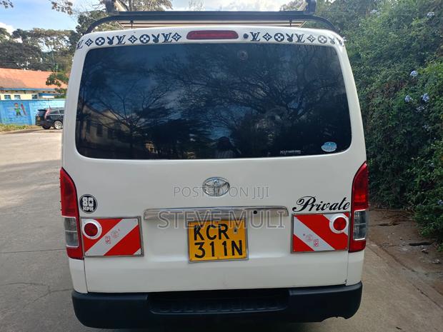 Toyota HiAce 2016 White - thumbnail 12