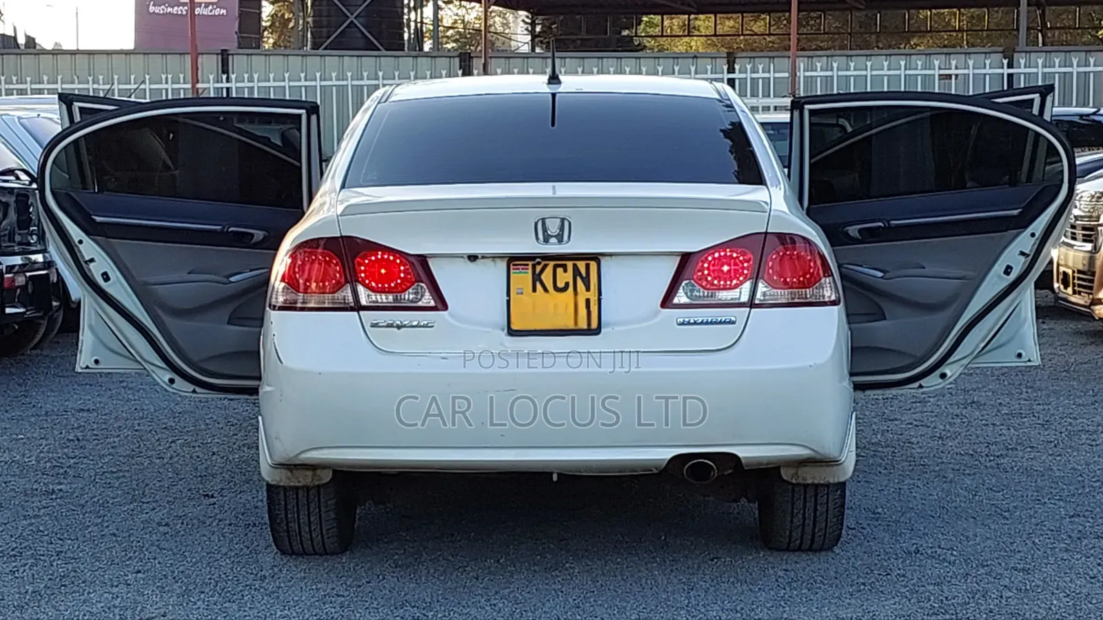 Honda Civic Hybrid 2010 White