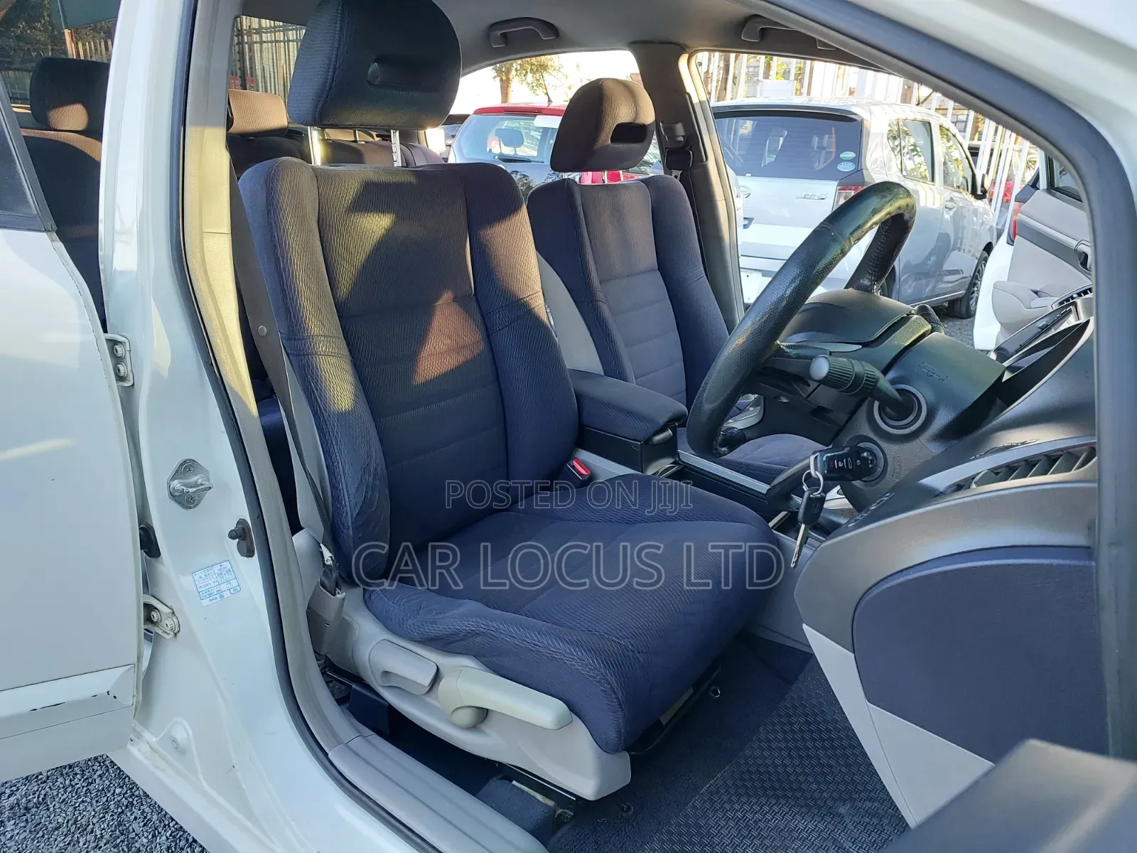 Honda Civic Hybrid 2010 White