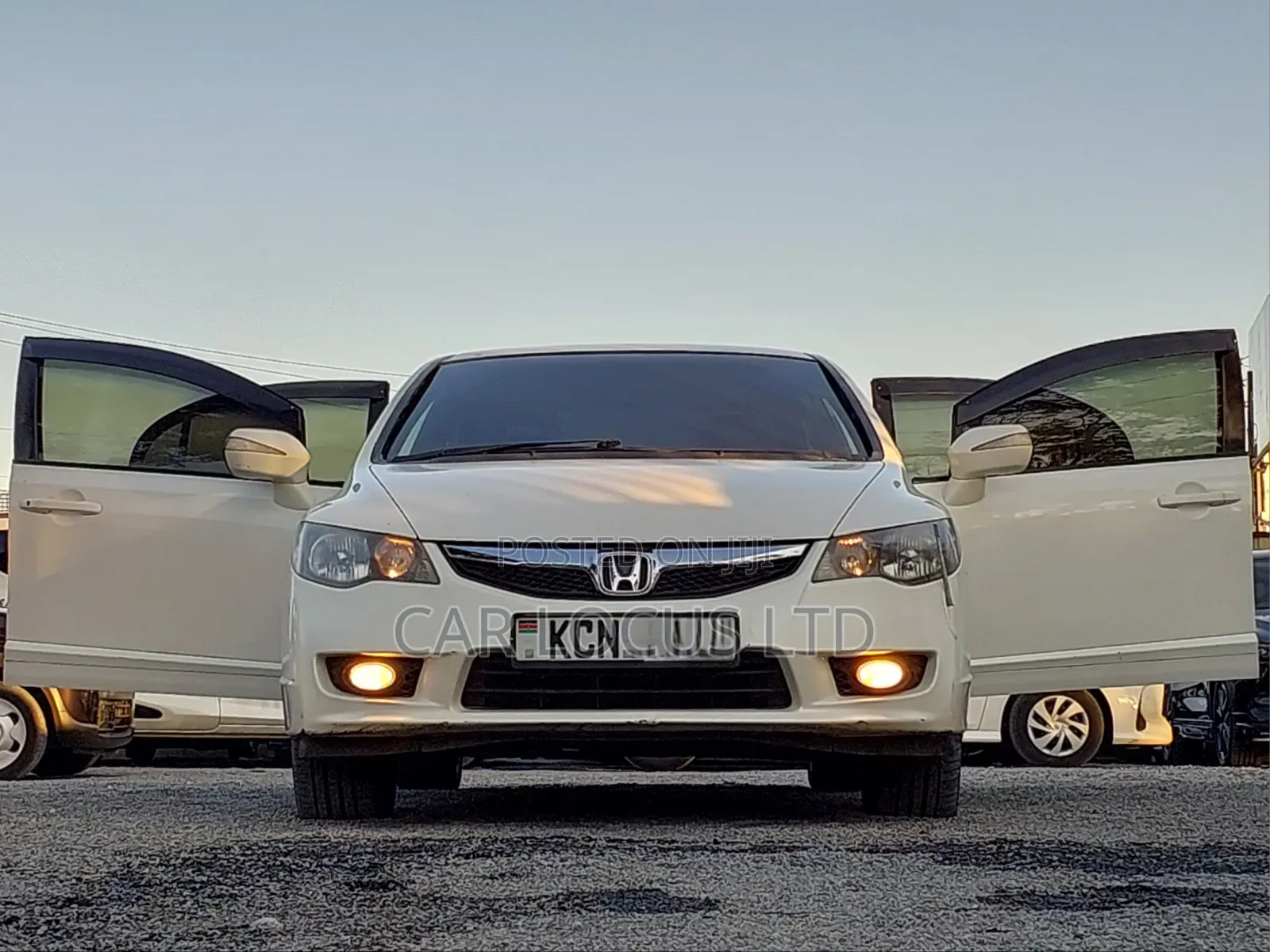 Honda Civic Hybrid 2010 White