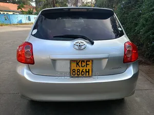 Toyota Auris 2009 Silver