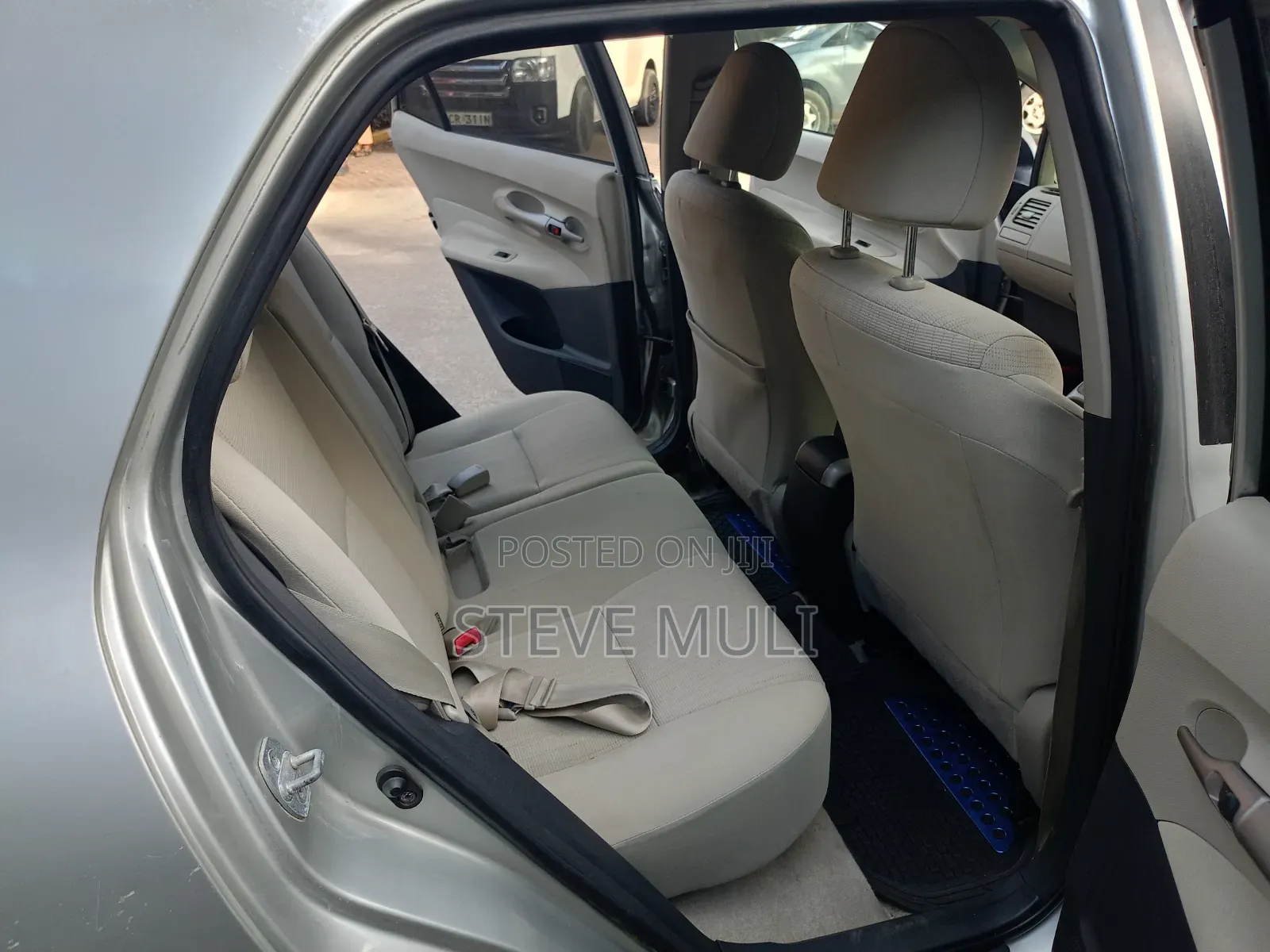 Toyota Auris 2009 Silver