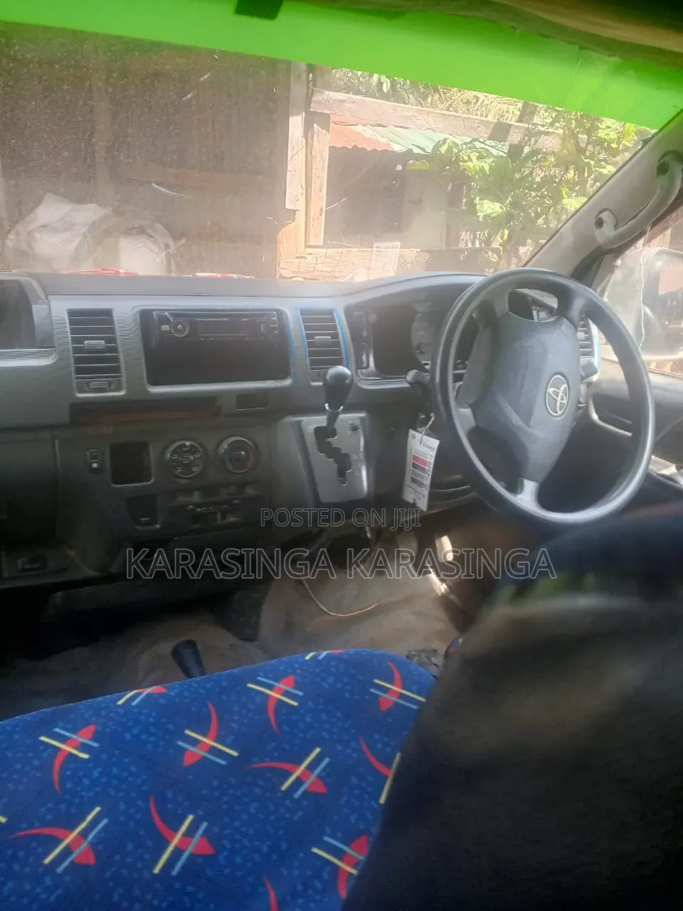 Toyota HiAce 2009 Black