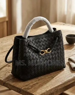 Quality Fully Boxed Bottega Venetta Handbag