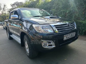 Toyota Hilux 2010 Matt Black