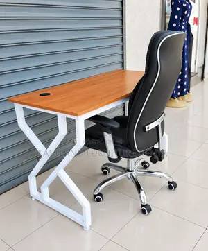 Z-Frame Office Desk With Leather Executive Chair Set