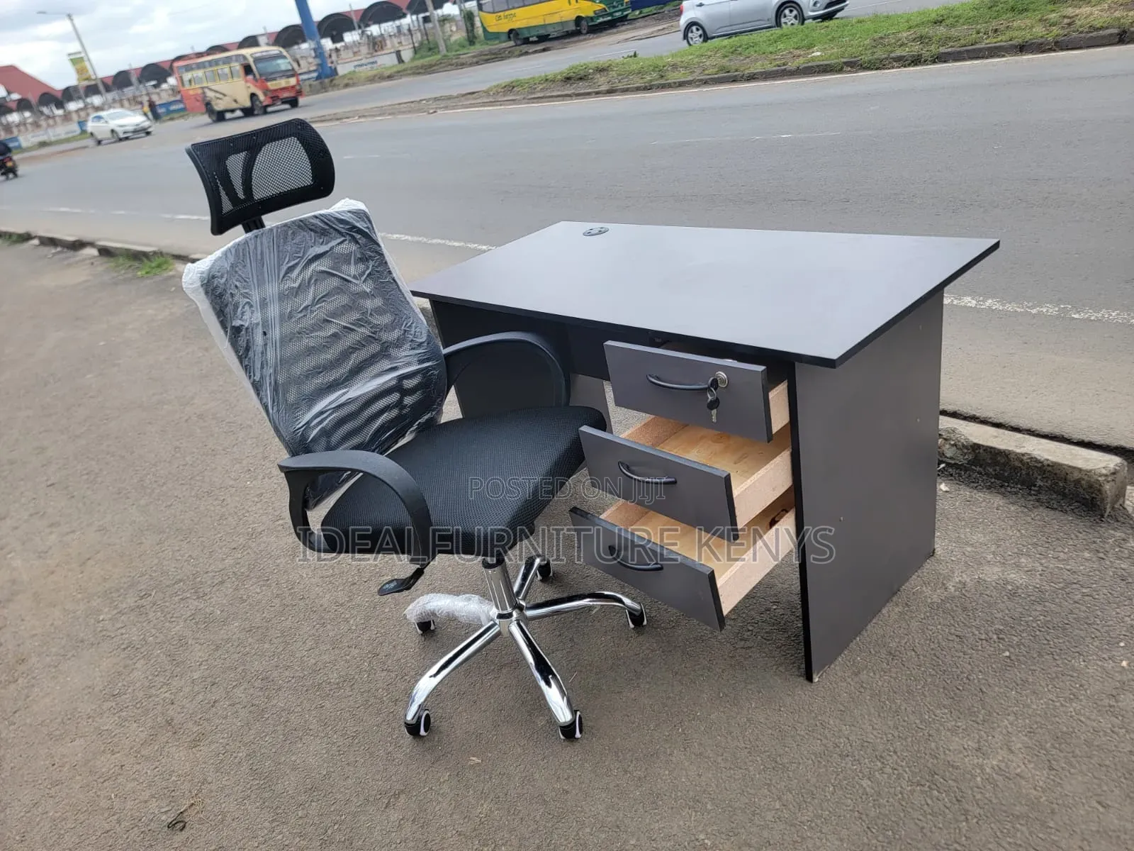 Executive Office Table With Lockable Drawers + Mesh Chair