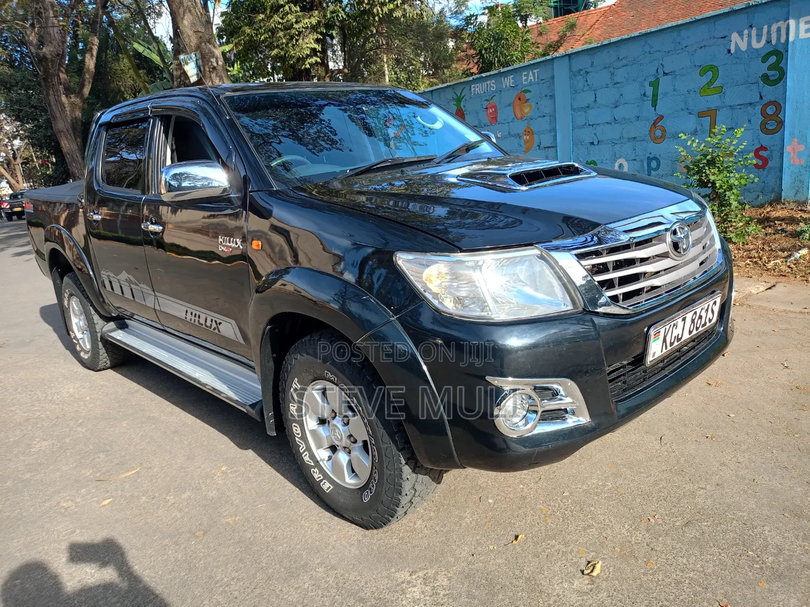Toyota Hilux 2010 Matt Black