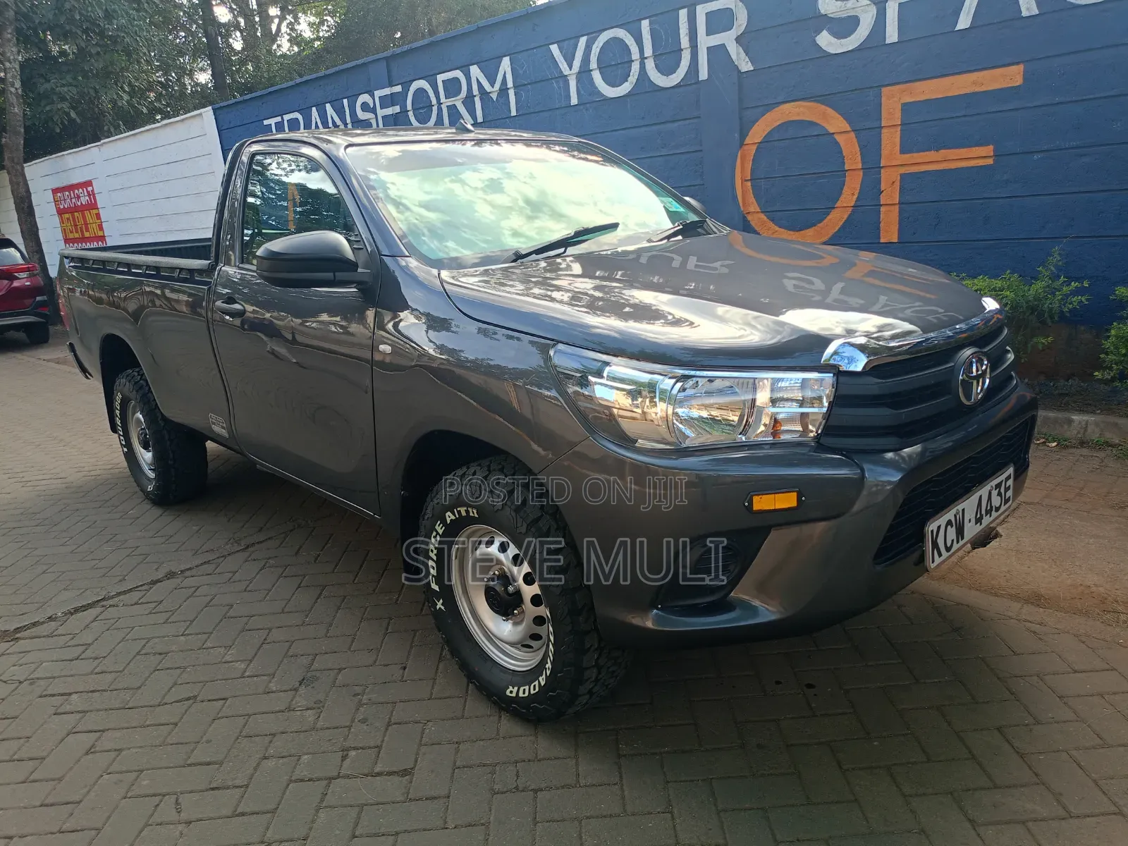 Toyota Hilux 2019 Black
