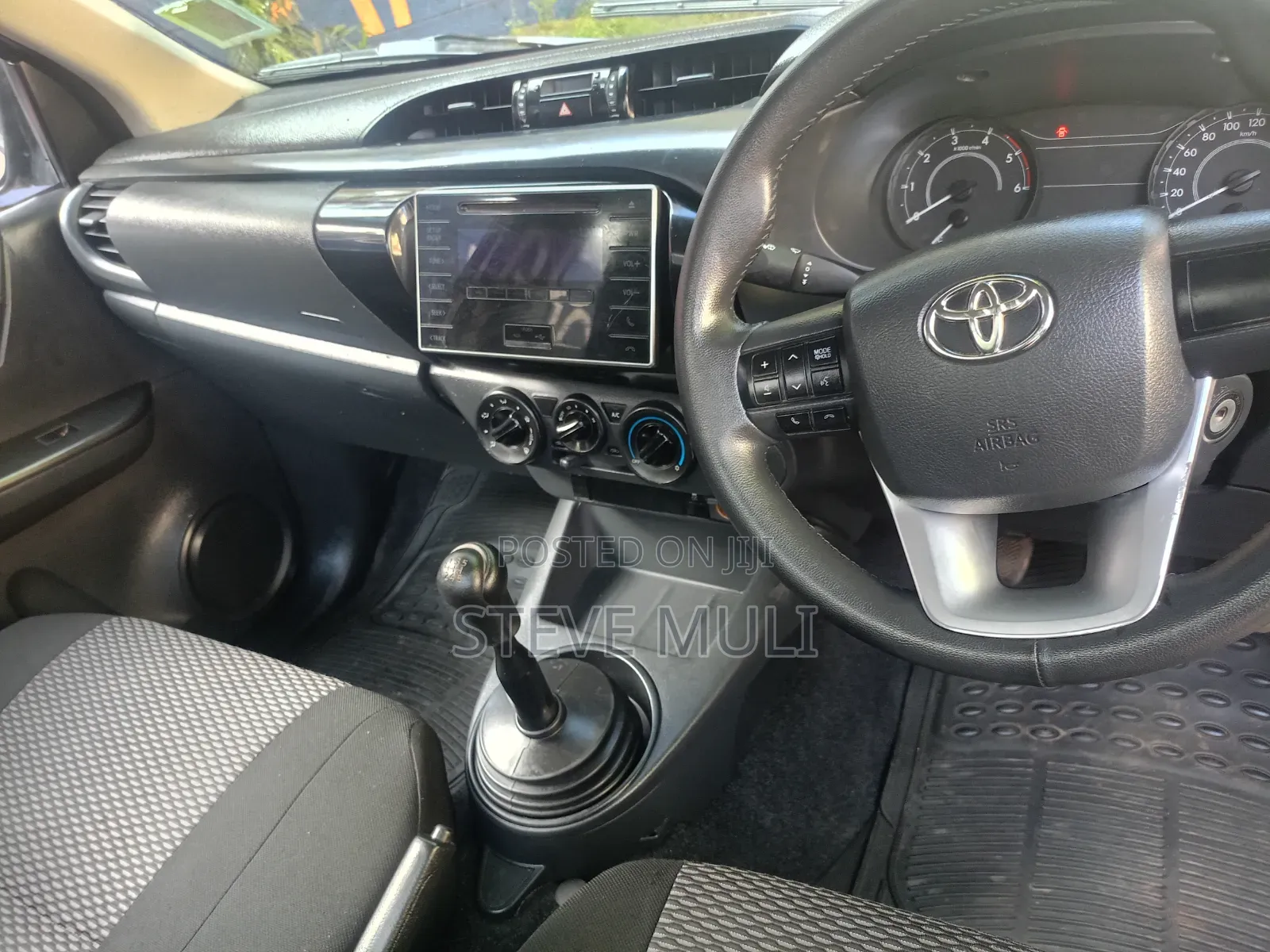 Toyota Hilux 2019 Black