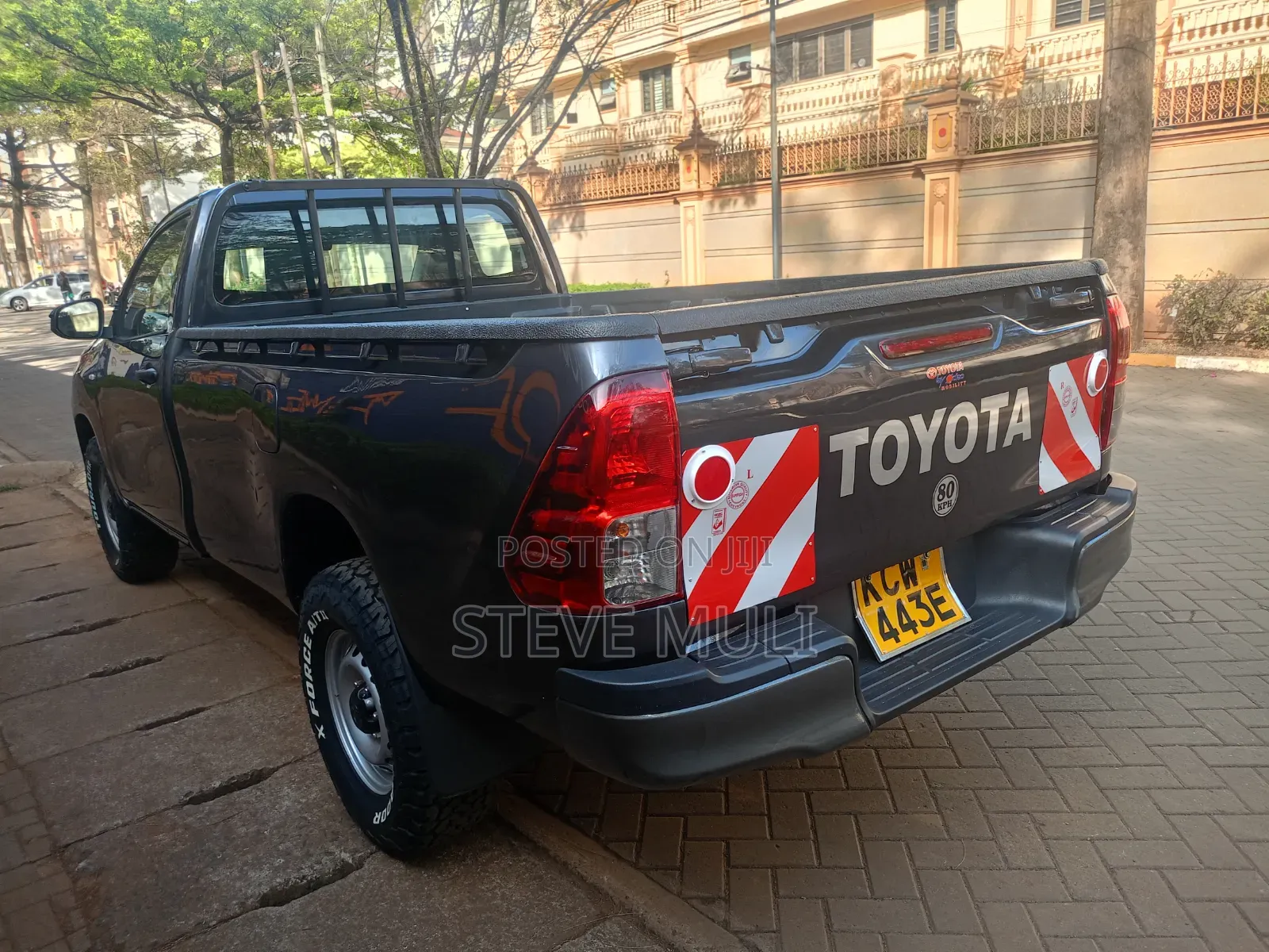 Toyota Hilux 2019 Black