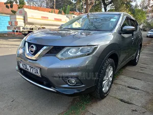 Nissan X-Trail 2015 Gray