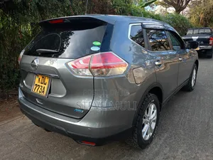 Nissan X-Trail 2015 Gray