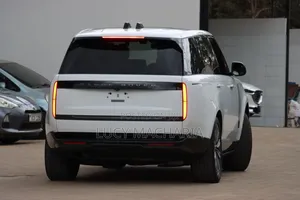 Land Rover Range Rover 2023 White