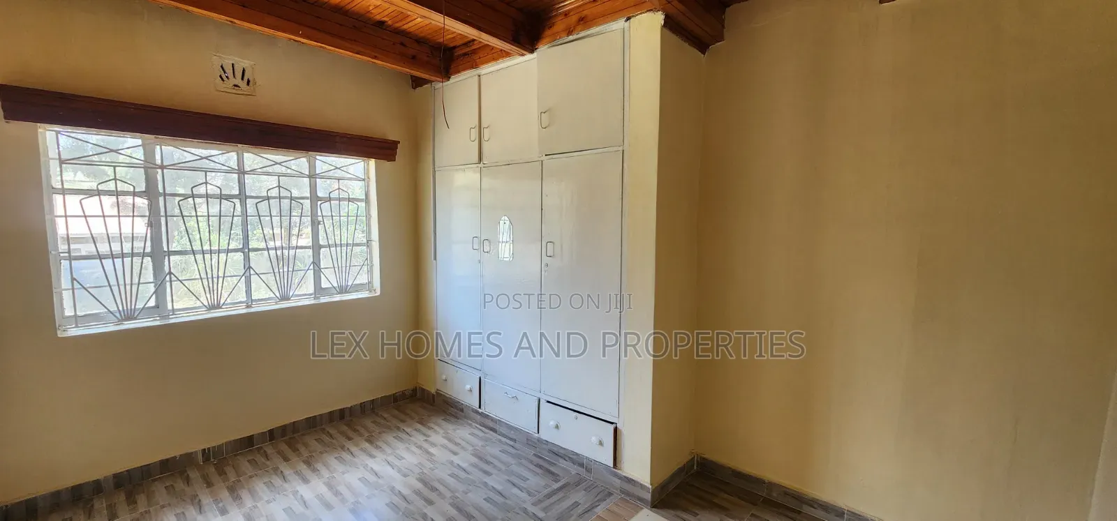 Mini Flat in NkaiMurunya for rent