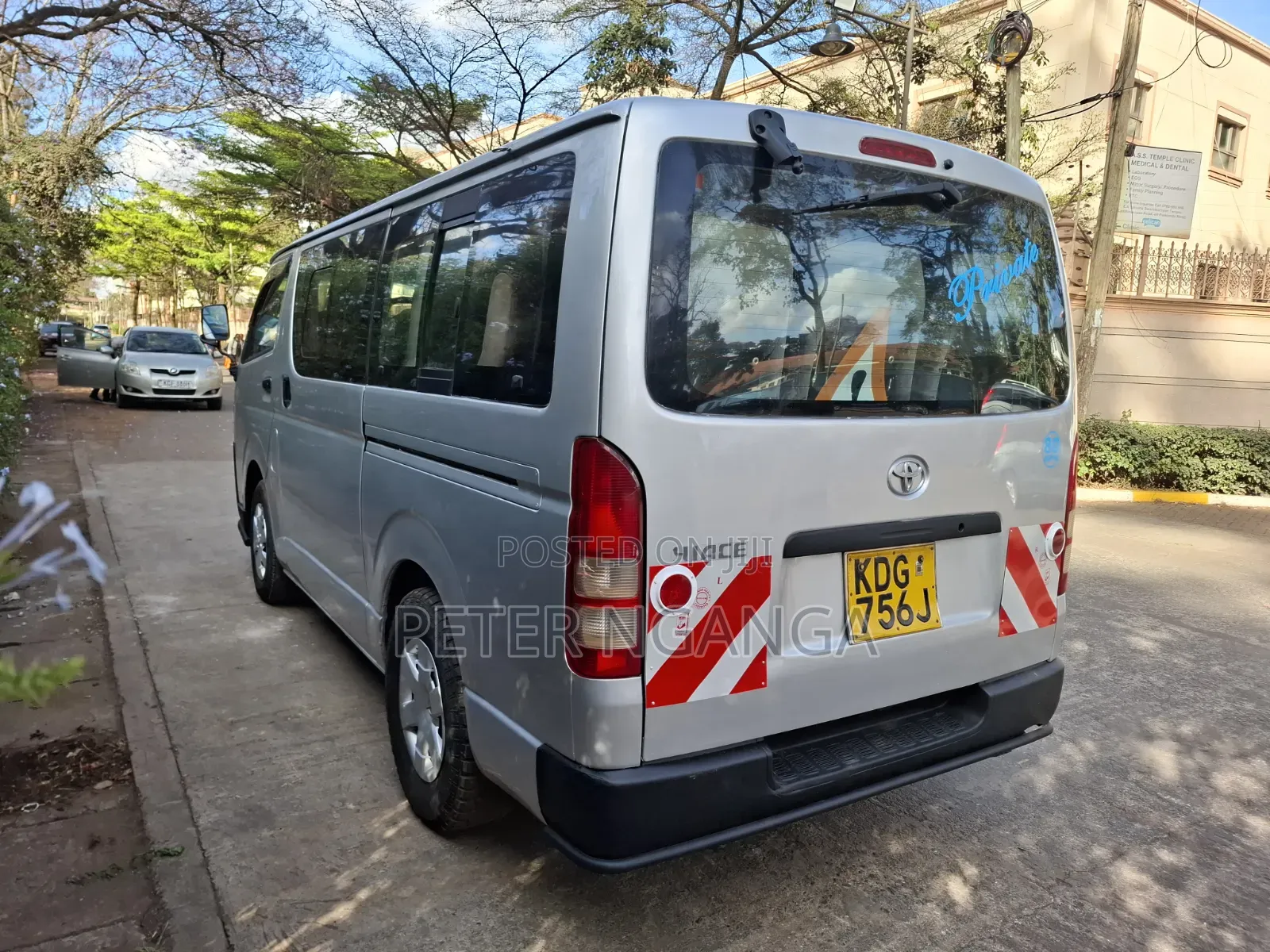 Toyota HiAce 2015 Silver