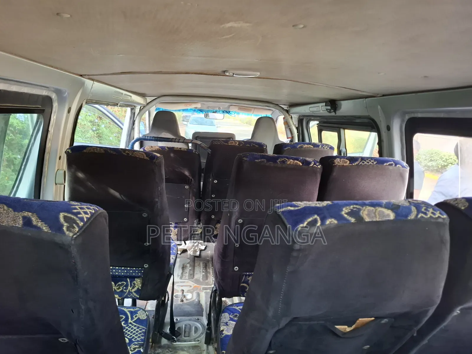 Toyota HiAce 2015 Silver