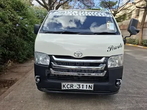 Toyota HiAce 2011 White