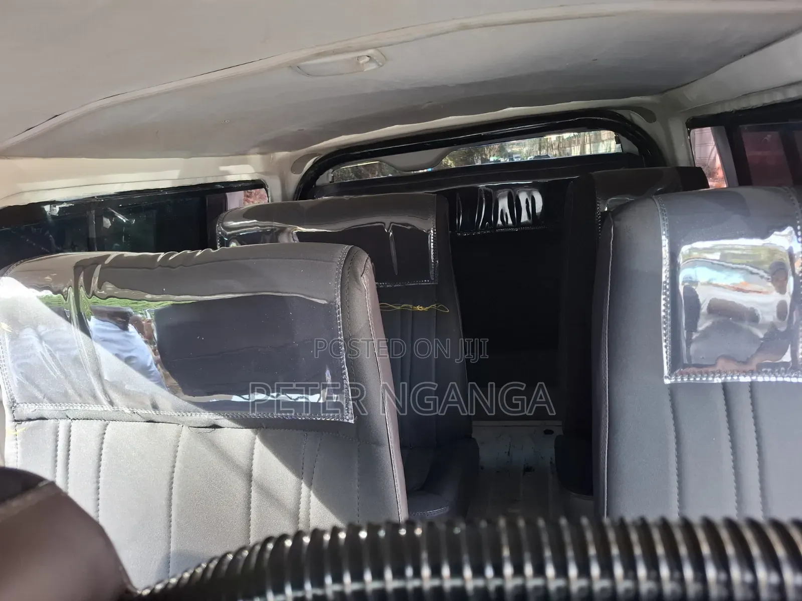 Toyota HiAce 2011 White