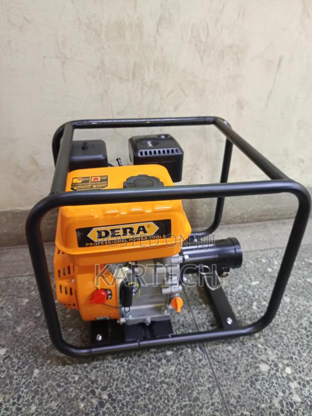 Dera Gasoline-Powered Concrete Vibrator Engine - main view