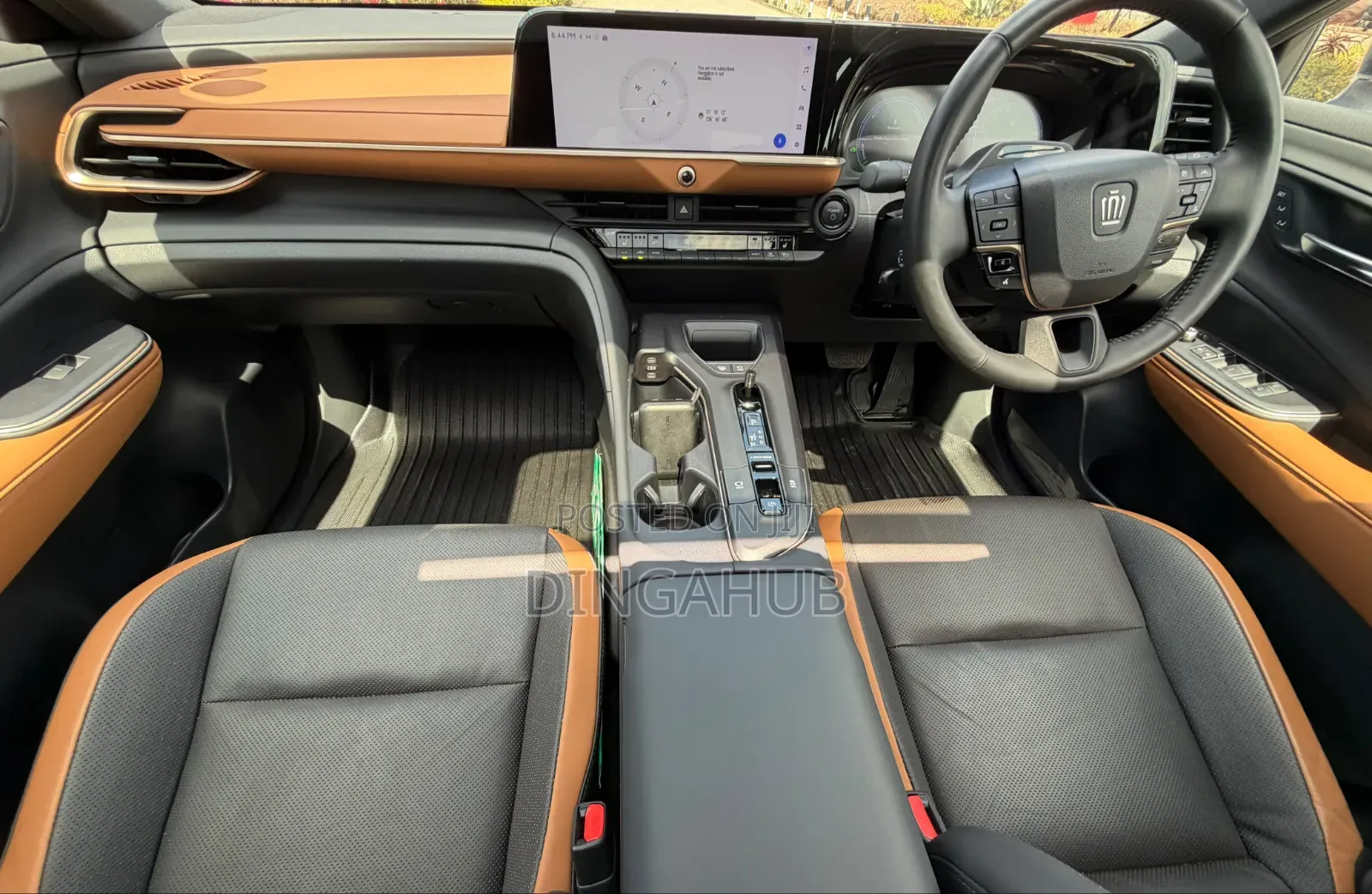 Toyota Crown 2023 White