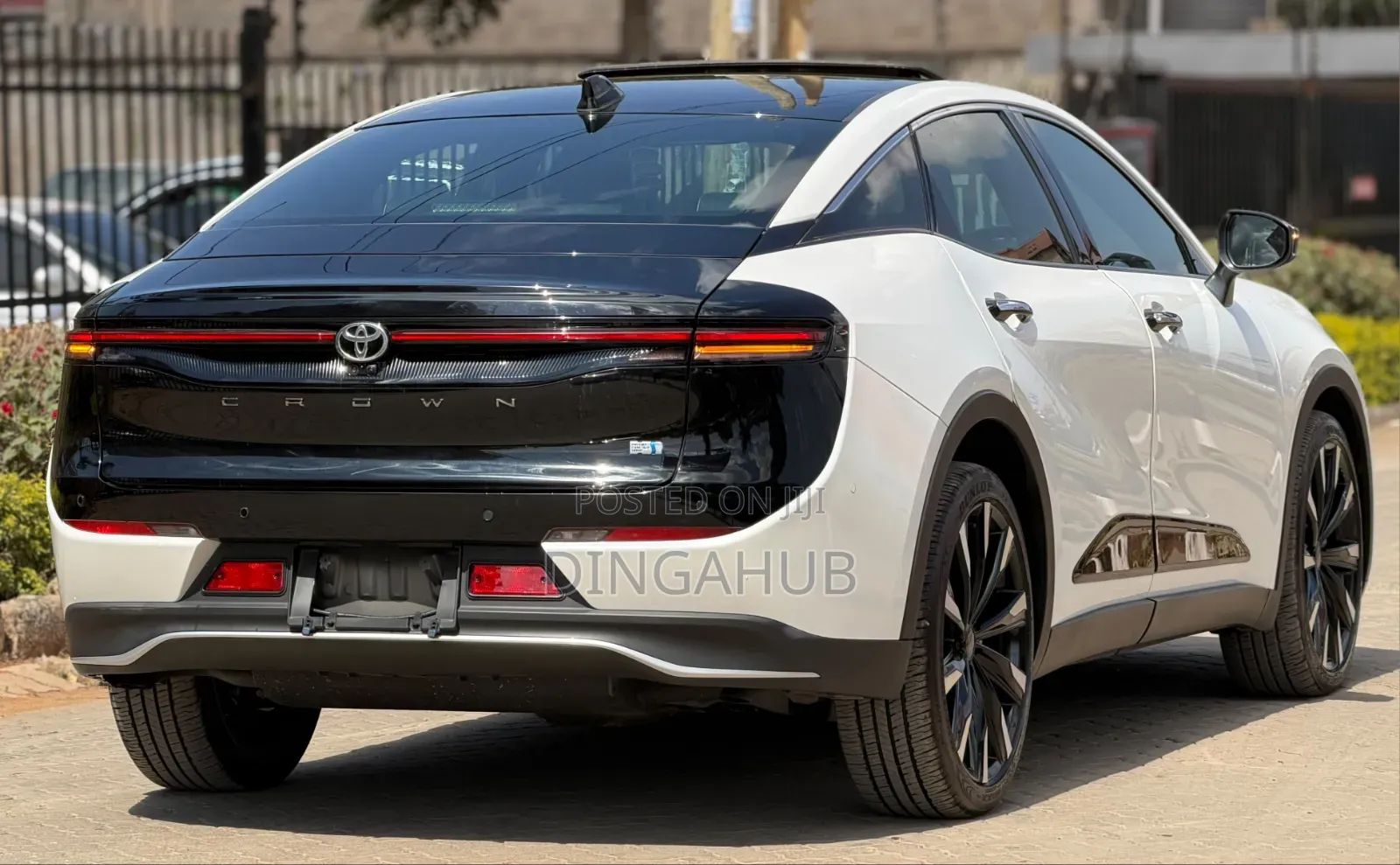 Toyota Crown 2023 White