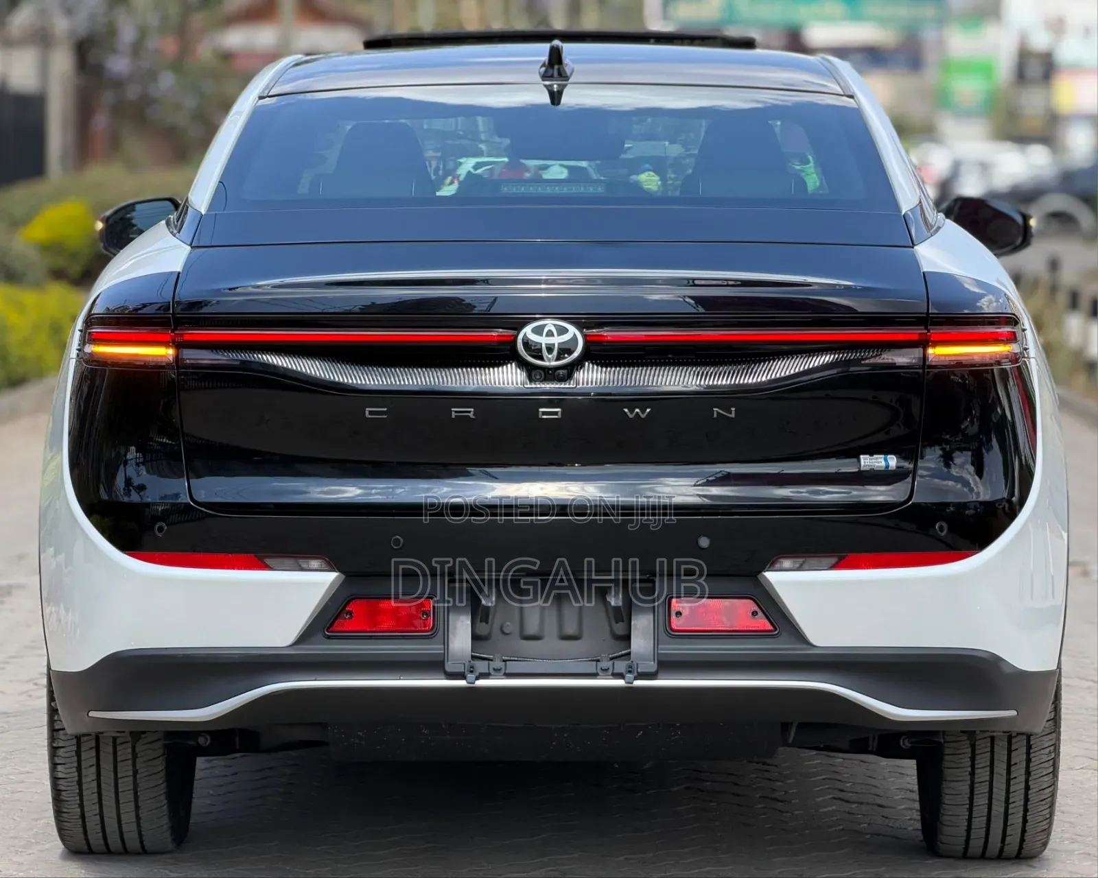 Toyota Crown 2023 White