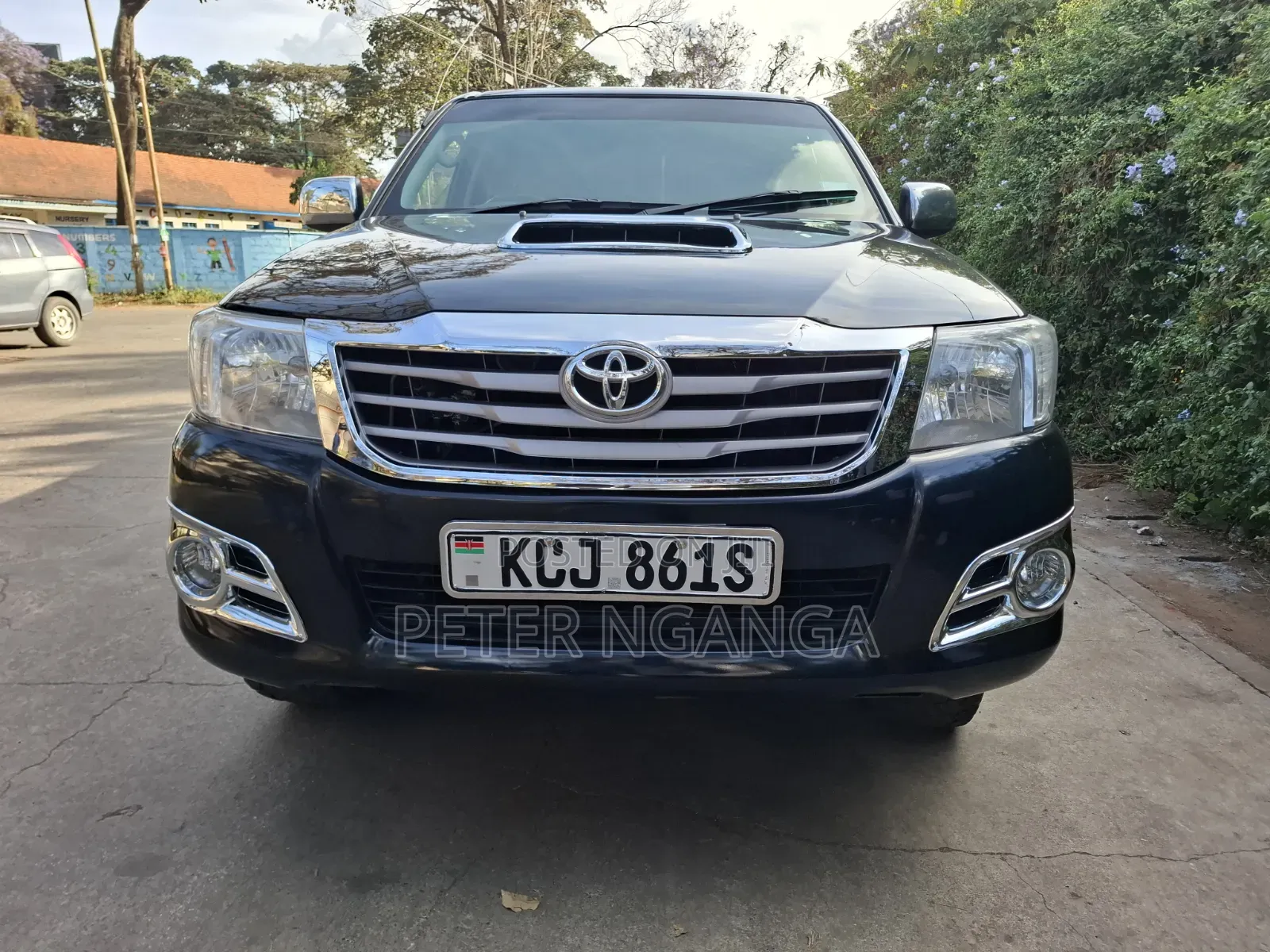 Toyota Hilux 2010 Black