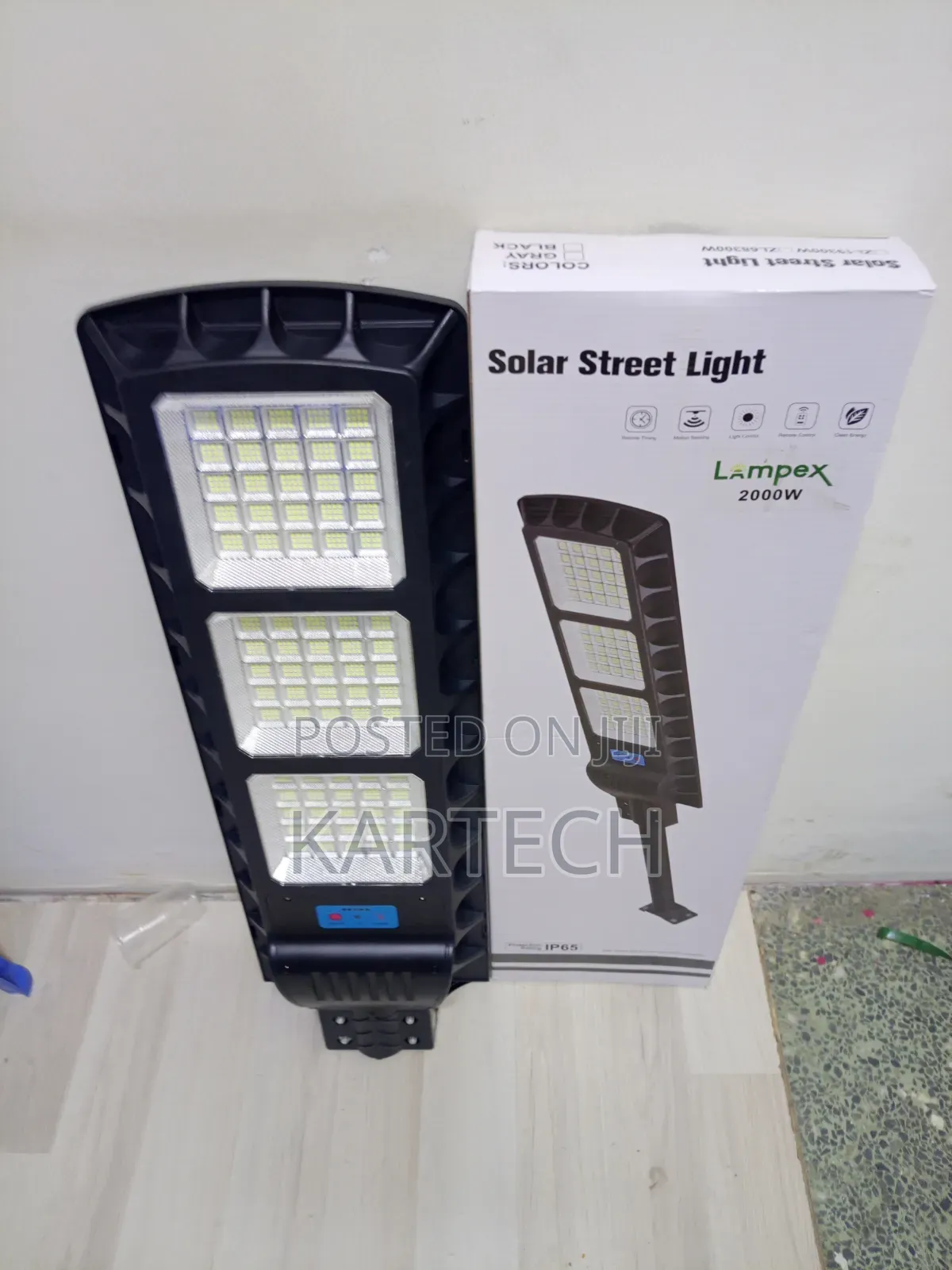 Lampex High-Power 2000W Solar Streetlight