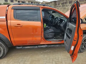 Ford Ranger Wildtrak 2012 Orange