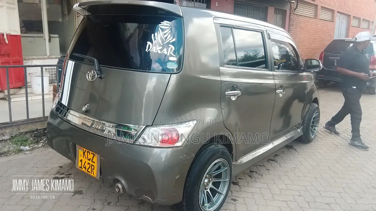 Toyota bB 2013 Brown