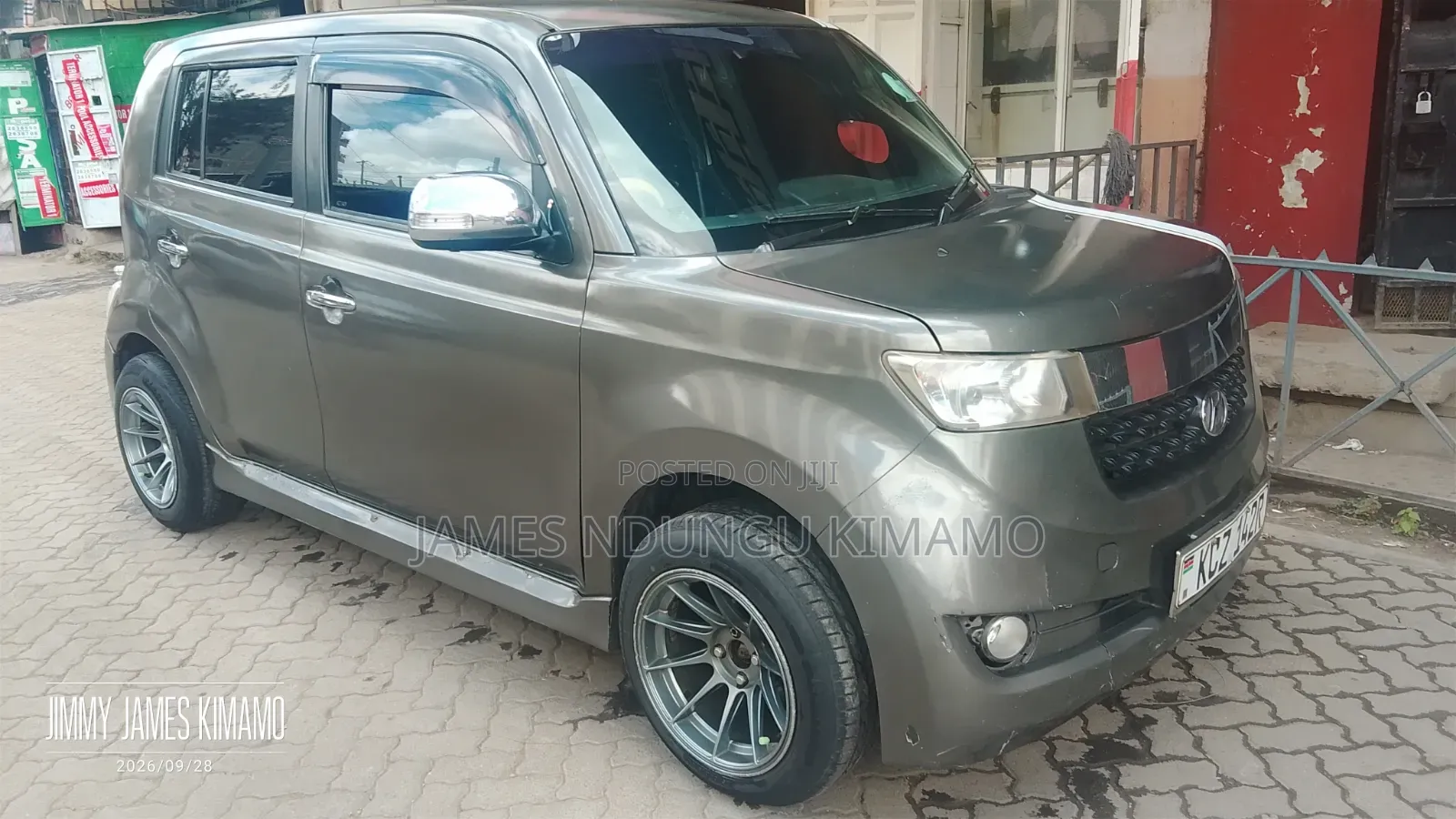 Toyota bB 2013 Brown