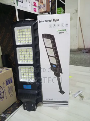 2000W Lampex High-Brightness Solar LED Street Lamp