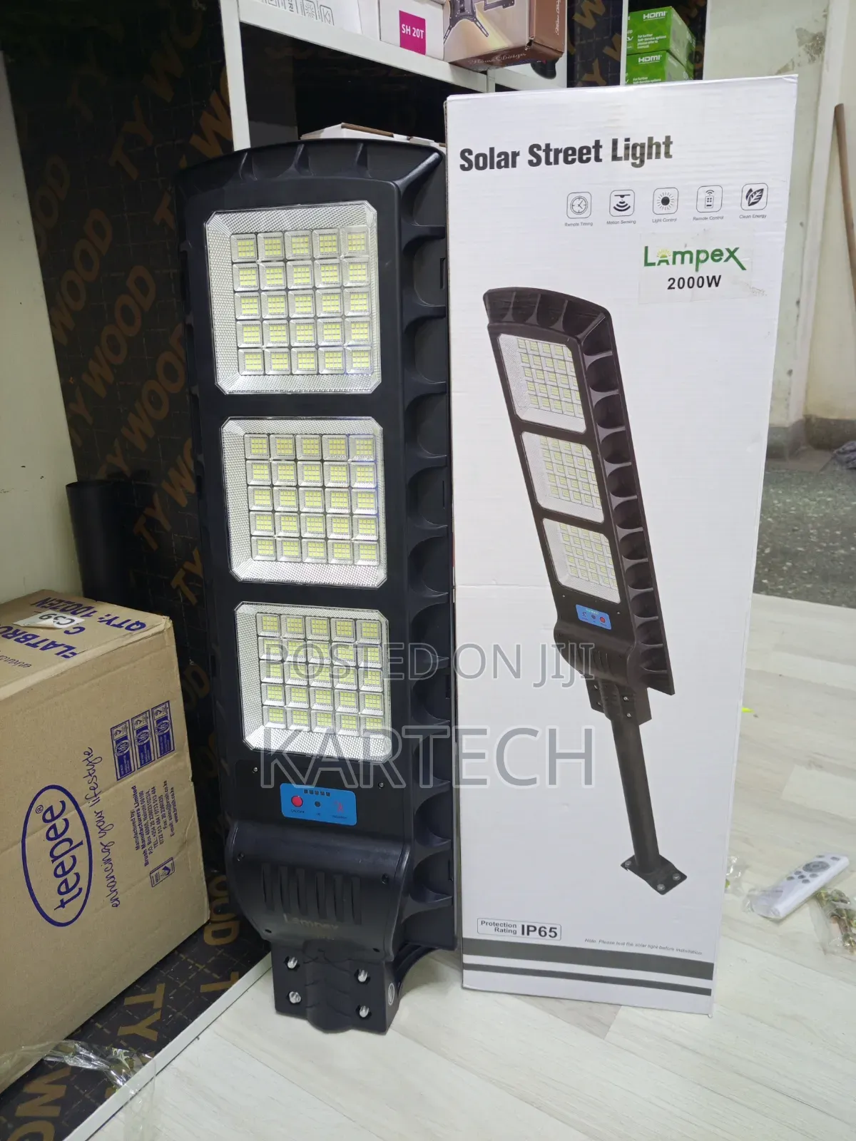 2000W Lampex High-Brightness Solar LED Street Lamp