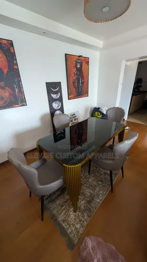 4 Seaters Glass Top Dining Table With a Gold Metal Frame/Legs