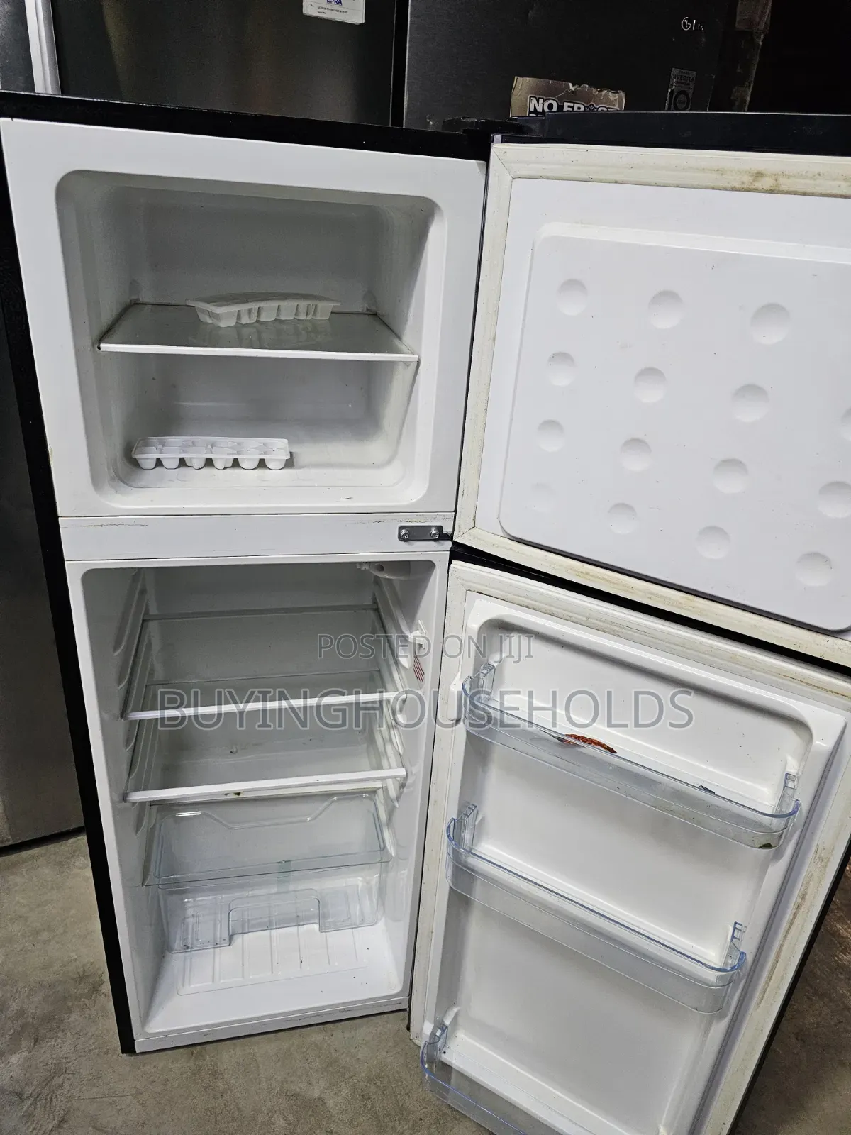 Von 136L Fridge
