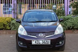 Nissan Note 2010 Maroon