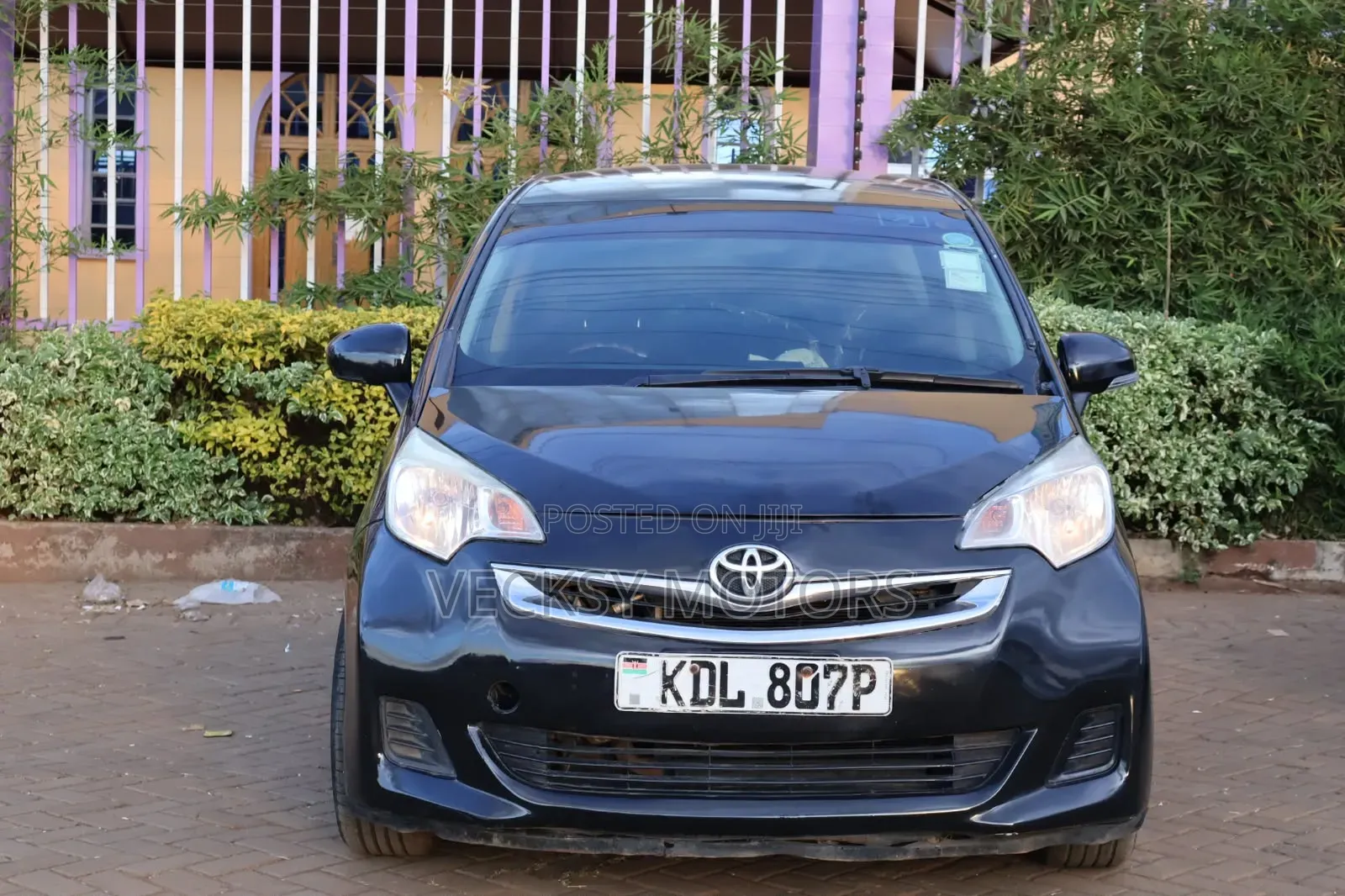 Toyota Ractis 2016 Black
