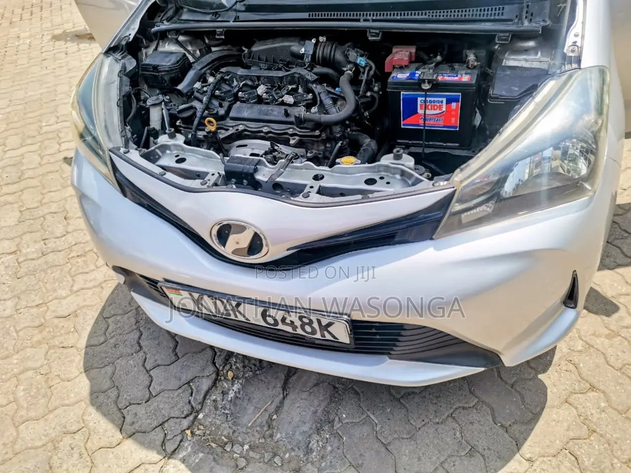 Toyota Vitz 1.3 FWD 5dr 2015 Silver
