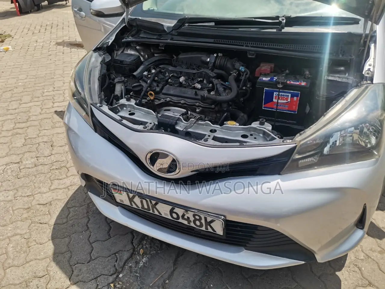 Toyota Vitz 1.3 FWD 5dr 2015 Silver