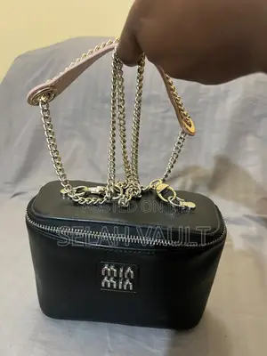 Mini Black Sling/Crossbody Bag With Chain Strap Zip Closure