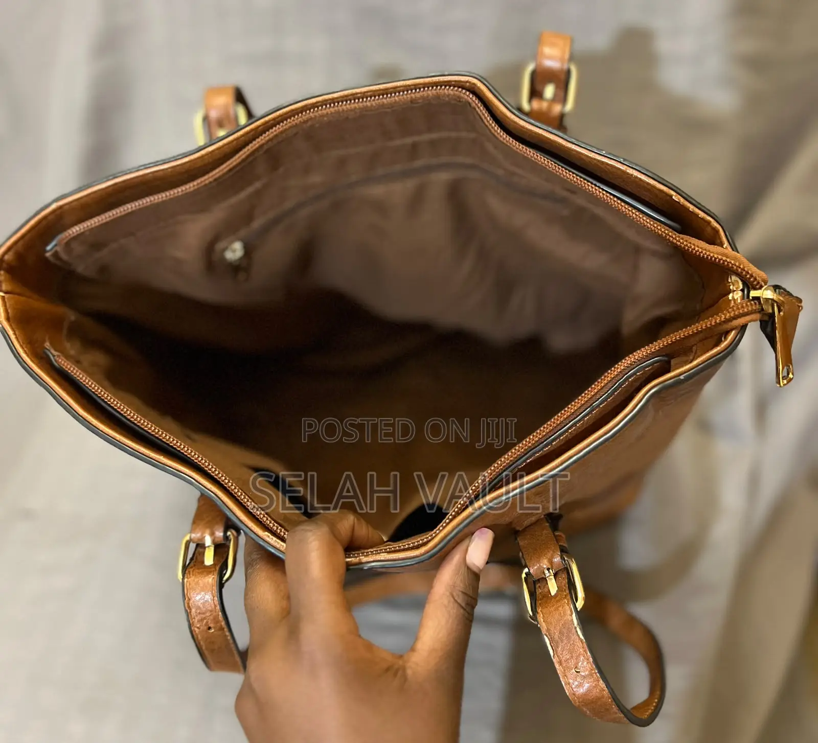 Brown Leather Tote Bag With Zip Closure