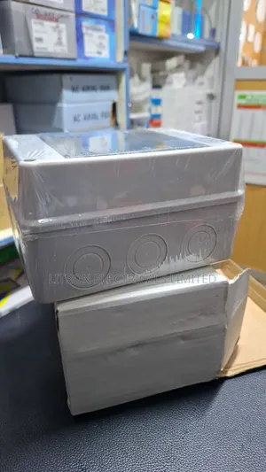 Enclosure Box 4way