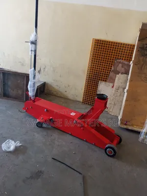 Italian 20T Trolley Jack