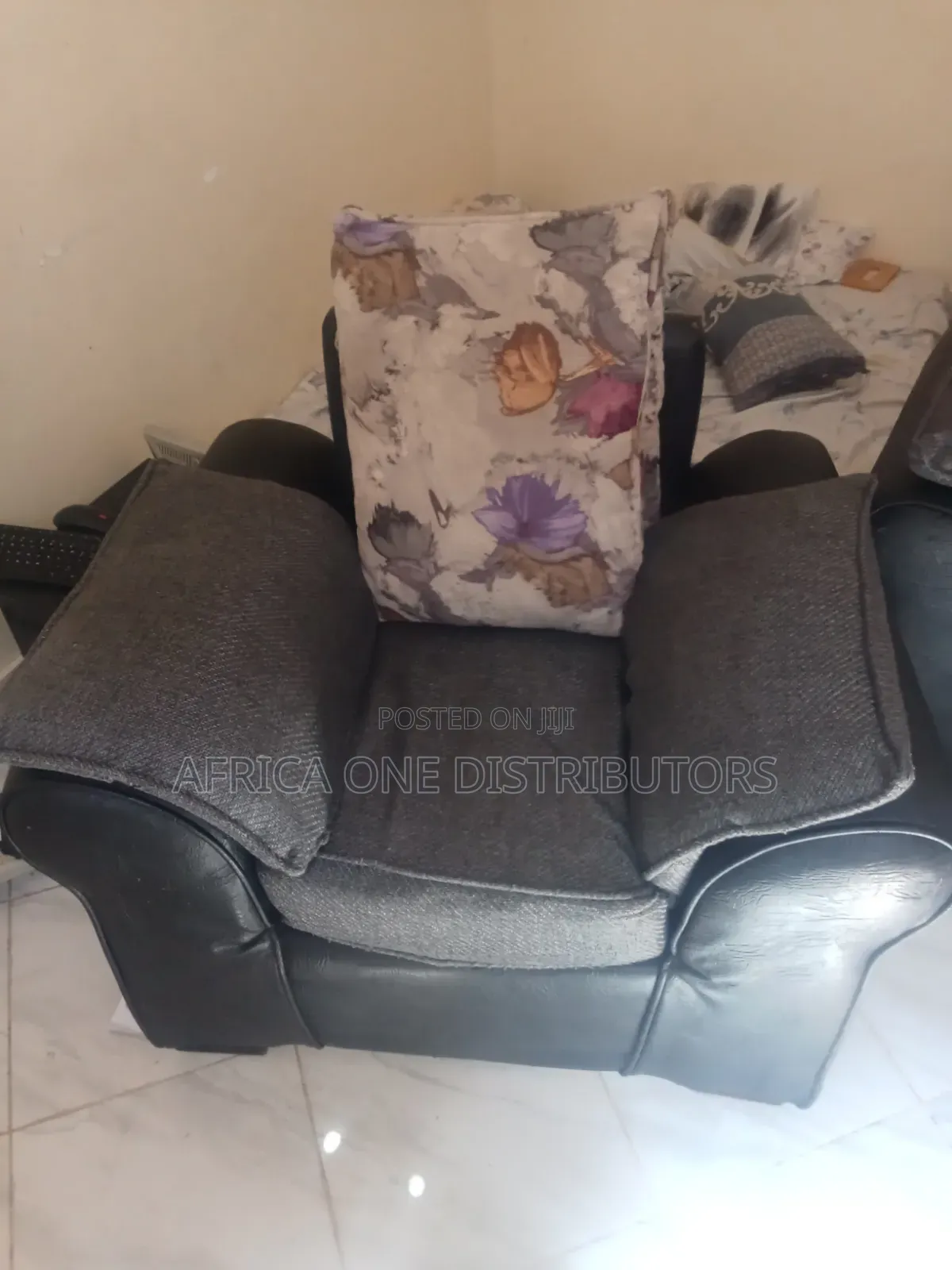 5 Seater Black Sofa Set