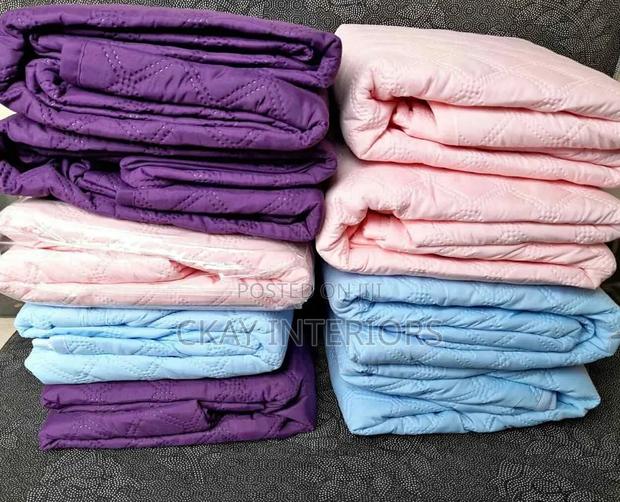 Keep Your Bed Looking Fresh and Neat Every Daywith Colourful Protector - thumbnail 2
