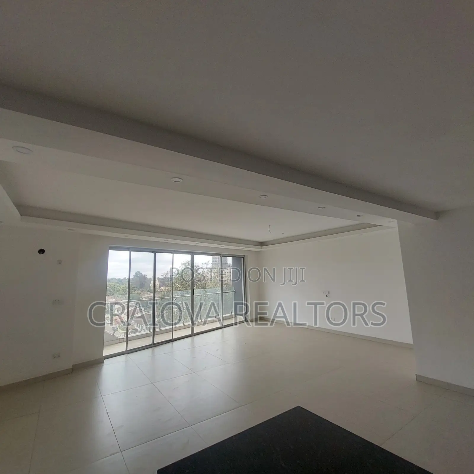4bdrm Duplex in Spring Valley for rent