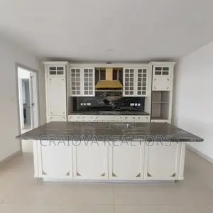 4bdrm Duplex in Spring Valley for sale