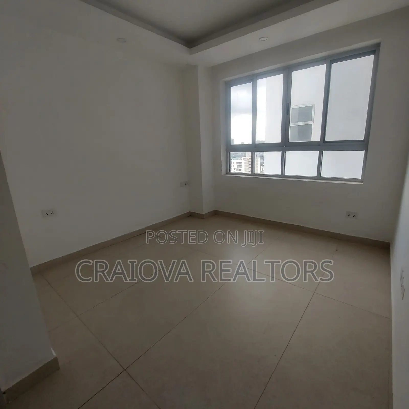 4bdrm Duplex in Spring Valley for sale