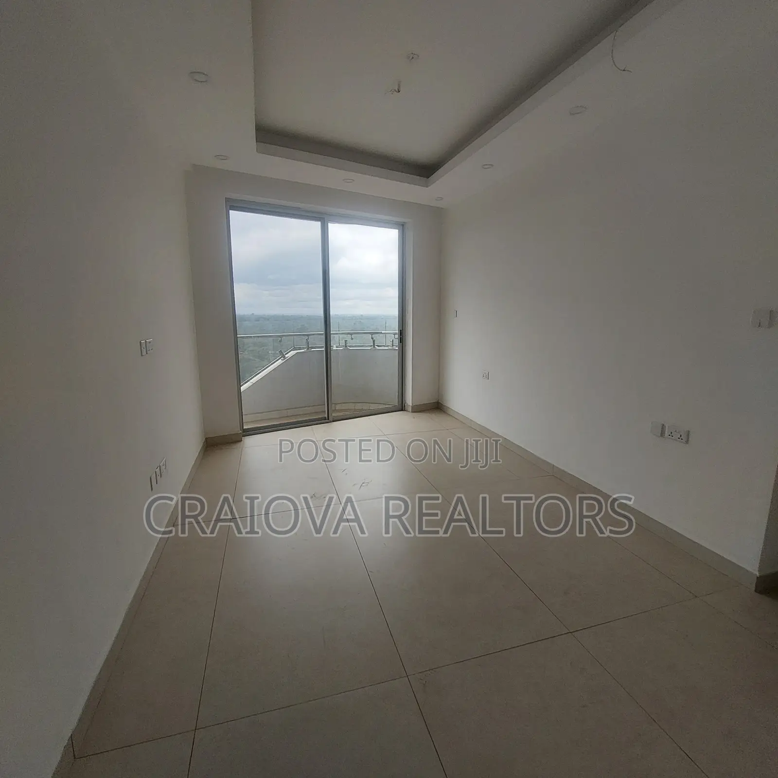 4bdrm Duplex in Spring Valley for sale
